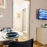 Modernes Studio-apartment Mit Privatem Stellplatz Fuer Bis Zu 4 Personen Naehe Mosel & Weinberge Und Stadtnah * Koblenz (Rhineland-Palatinate)