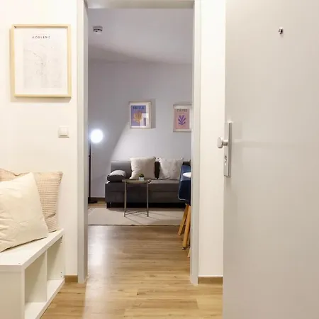 Apartament Modernes Studio-apartment Mit Privatem Stellplatz Fuer Bis Zu 4 Personen Naehe Mosel & Weinberge Und Stadtnah *