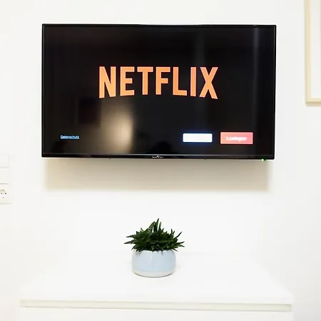 شقة Modernes Studio-apartment Mit Privatem Stellplatz Fuer Bis Zu 4 Personen Naehe Mosel & Weinberge Und Stadtnah *