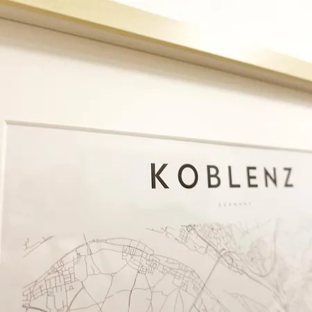 Modernes Studio-apartment Mit Privatem Stellplatz Fuer Bis Zu 4 Personen Naehe Mosel & Weinberge Und Stadtnah شقة *