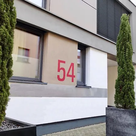 Modernes Apartment, Stadtnah, Stellplatz, Naehe Mosel Apartment *