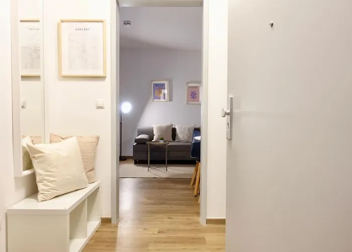 Apartment Modernes Studio-apartment Mit Privatem Stellplatz Fuer Bis Zu 4 Personen Naehe Mosel & Weinberge Und Stadtnah *