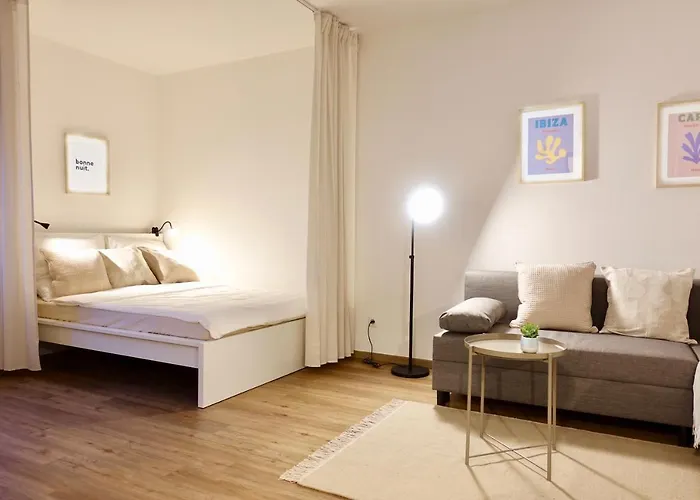 Modernes Studio-apartment Mit Privatem Stellplatz Fuer Bis Zu 4 Personen Naehe Mosel & Weinberge Und Stadtnah Apartment Koblenz (Rhineland-Palatinate)