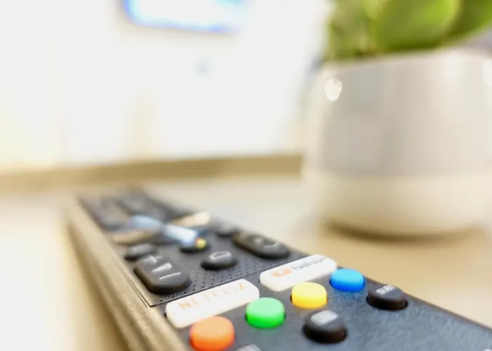 Modernes Studio-apartment Mit Privatem Stellplatz Fuer Bis Zu 4 Personen Naehe Mosel & Weinberge Und Stadtnah * Koblenz (Rhineland-Palatinate)